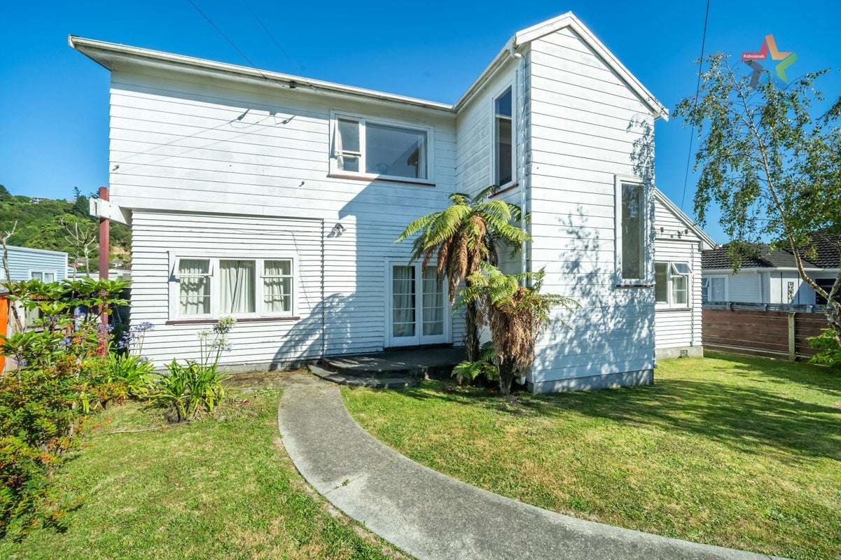 88 Stokes Valley Road, Stokes Valley, Lower Hutt - Carousel 1