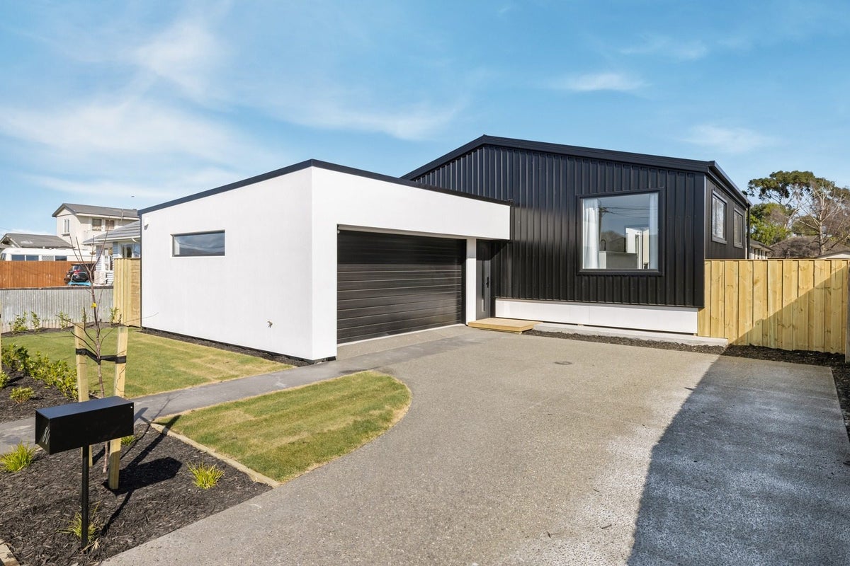 80 Sinclair Street, New Brighton, Christchurch - Carousel 1