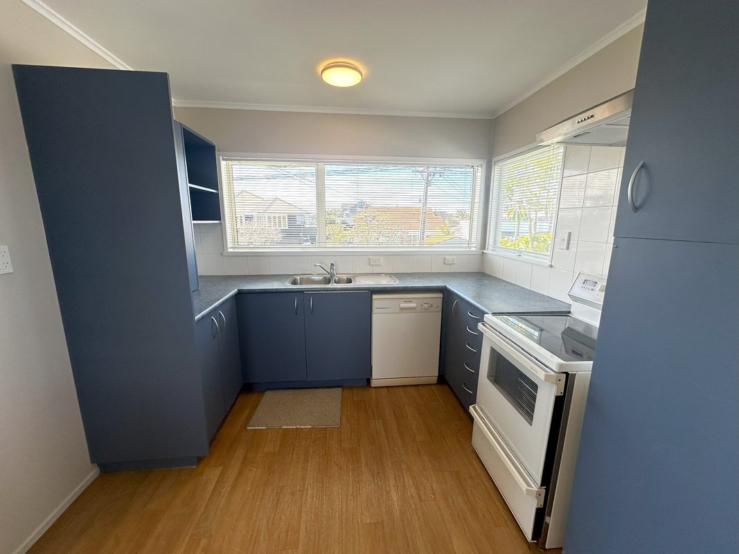 2/1 Sayegh Street, St Heliers, Auckland - Carousel 2