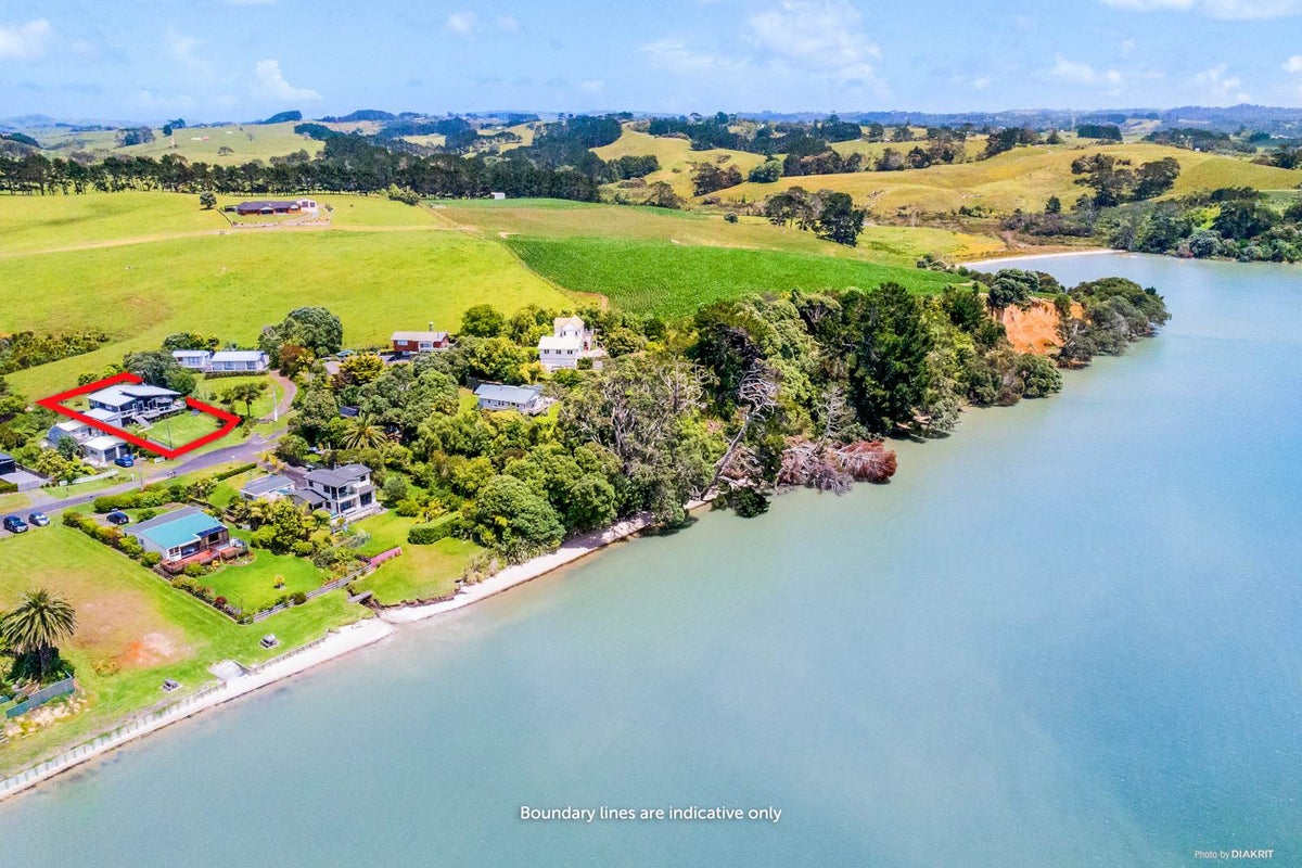 37 Sergeant Road, Awhitu - Carousel 21