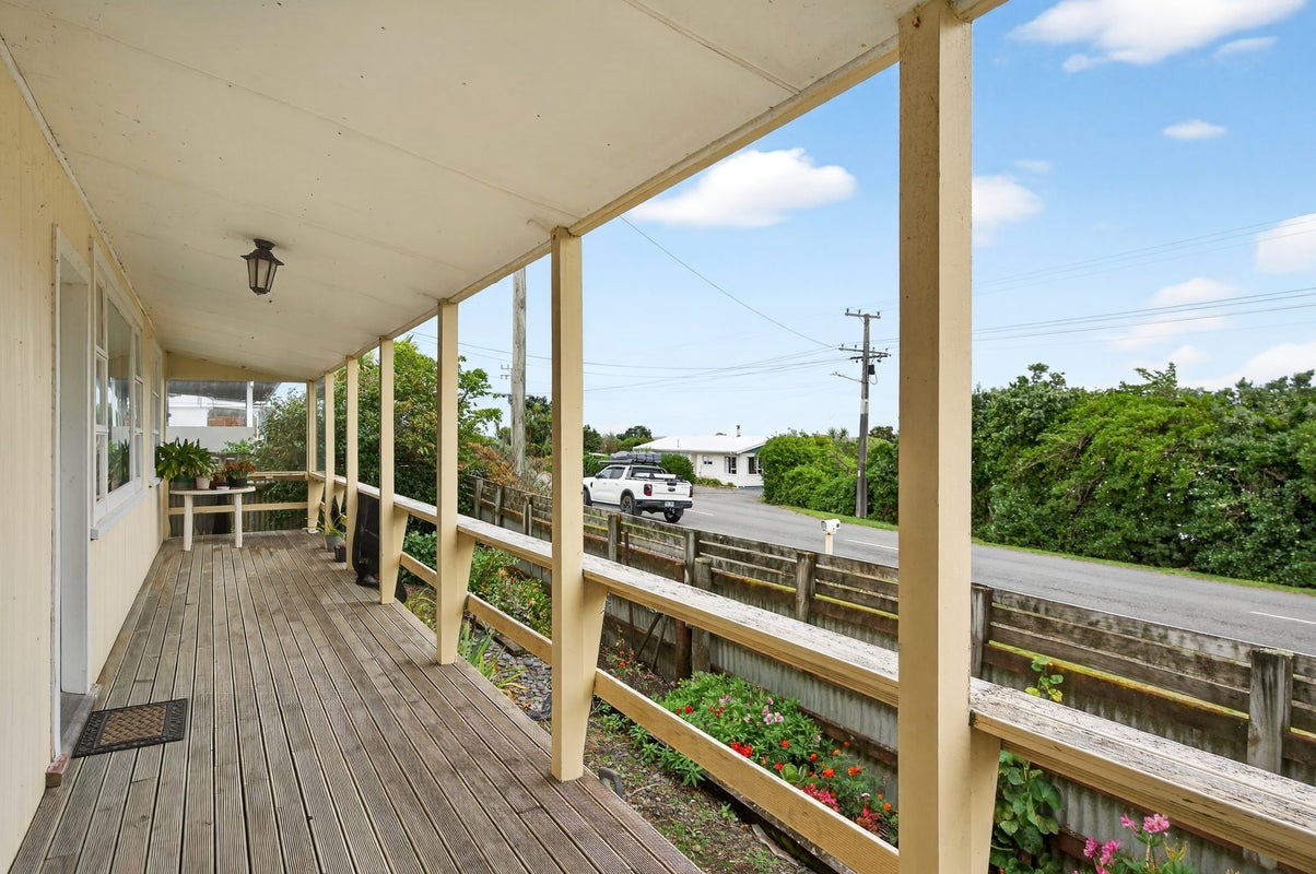 28 Lake Ferry Road, Lake Ferry - Carousel 2