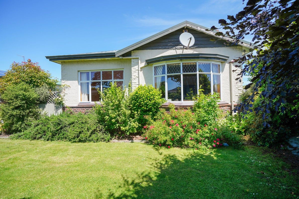 143 Selwyn Street, Appleby, Invercargill - Carousel 25