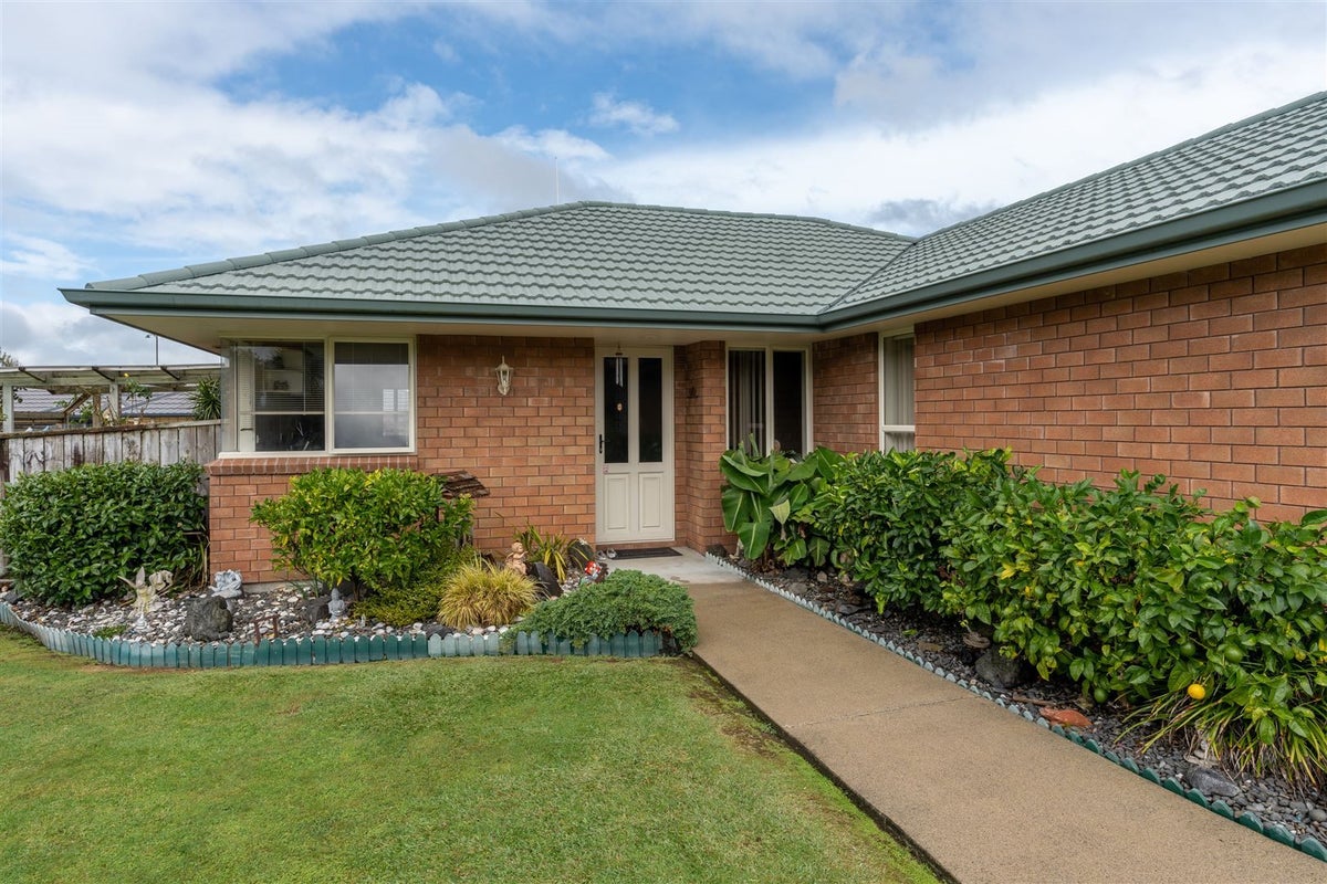 19 Rochester Place, Nawton, Hamilton - Carousel 2