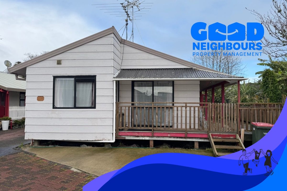 1/20 Ocean View Road, Northcote, Auckland - Carousel 1