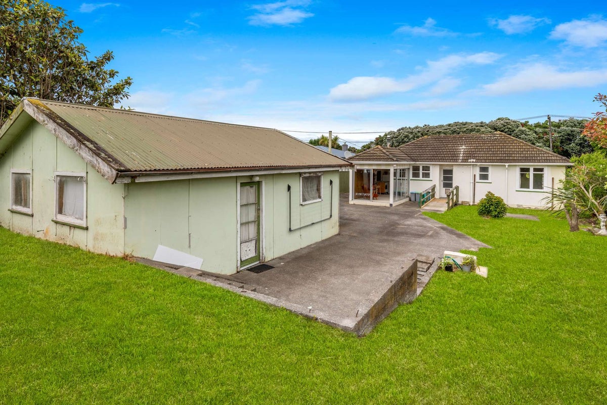 110 Carlton Avenue, Tawhero, Whanganui - Carousel 1