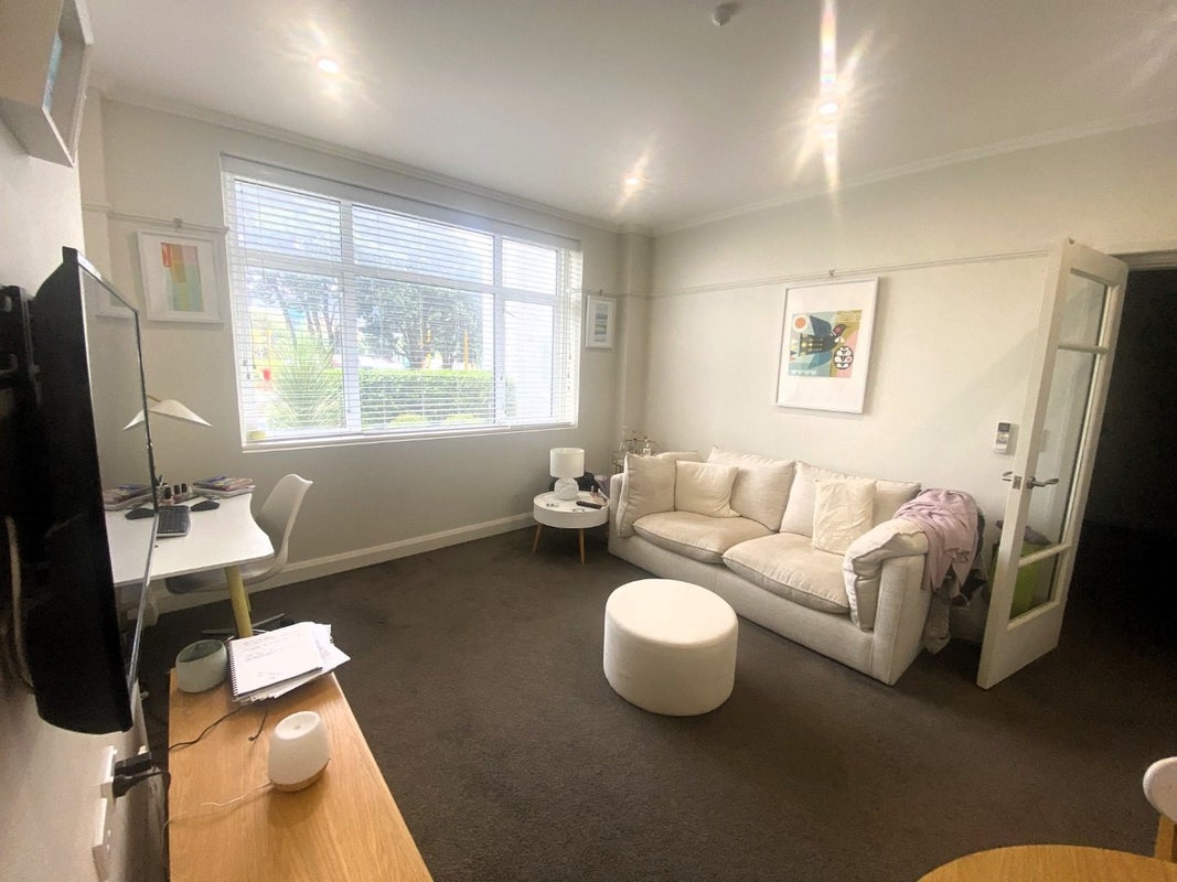 9/48 Oriental Parade, Oriental Bay, Wellington - Carousel 2