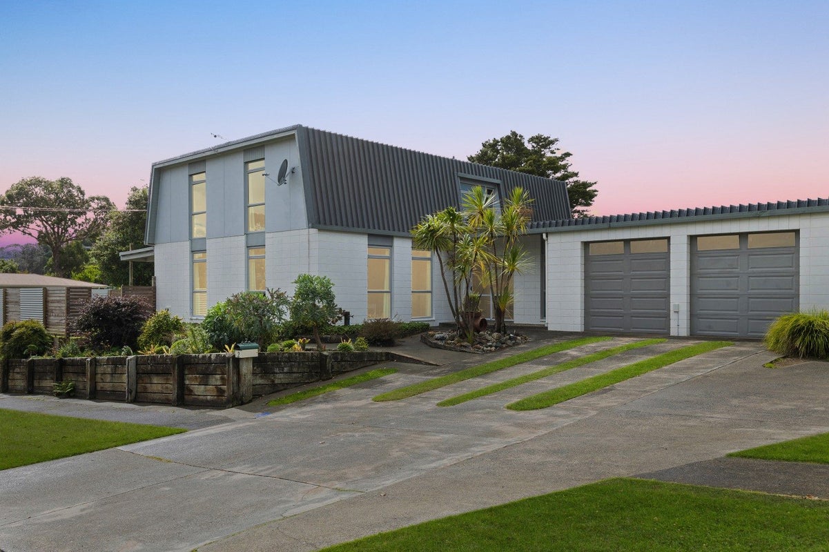 2 Turanga Street, Kaiti, Gisborne - Carousel 2