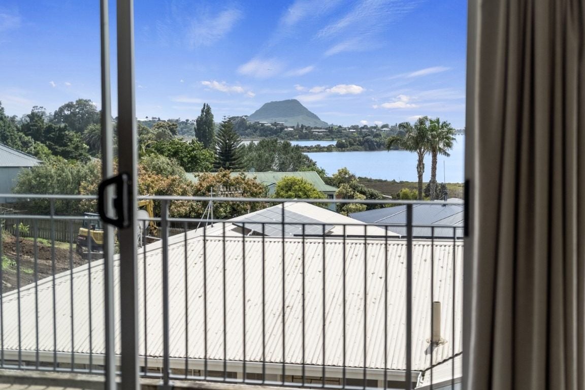 38 Churchill Road, Judea, Tauranga - Carousel 2