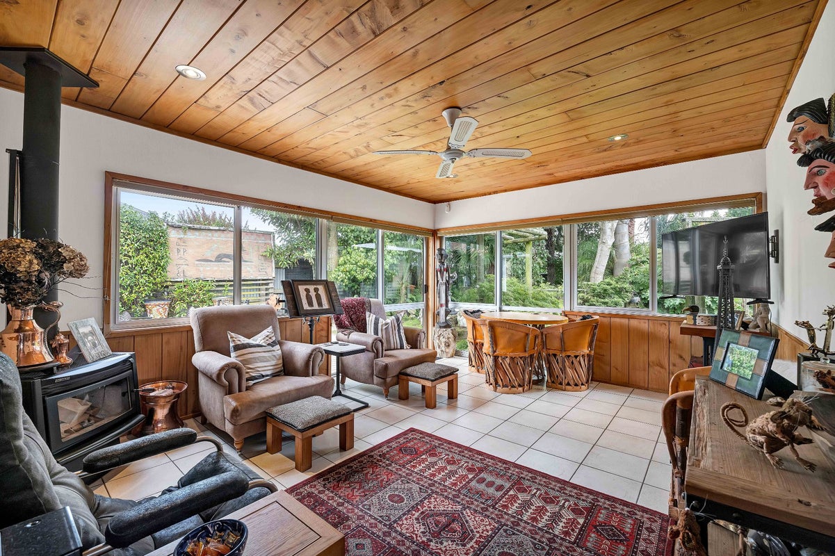 9 Cameron Street, Hawera, Hawera - Carousel 2