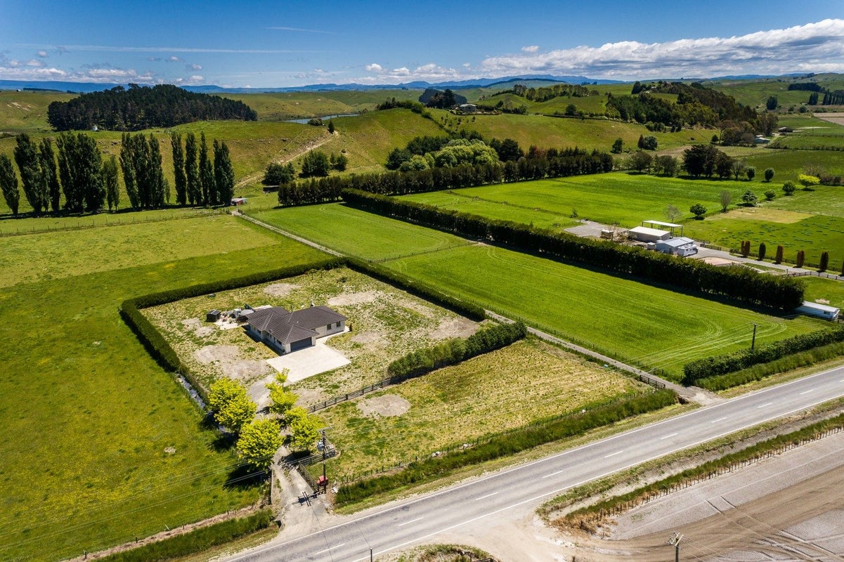 147 Swamp Road, Fernhill, Napier - Carousel 13