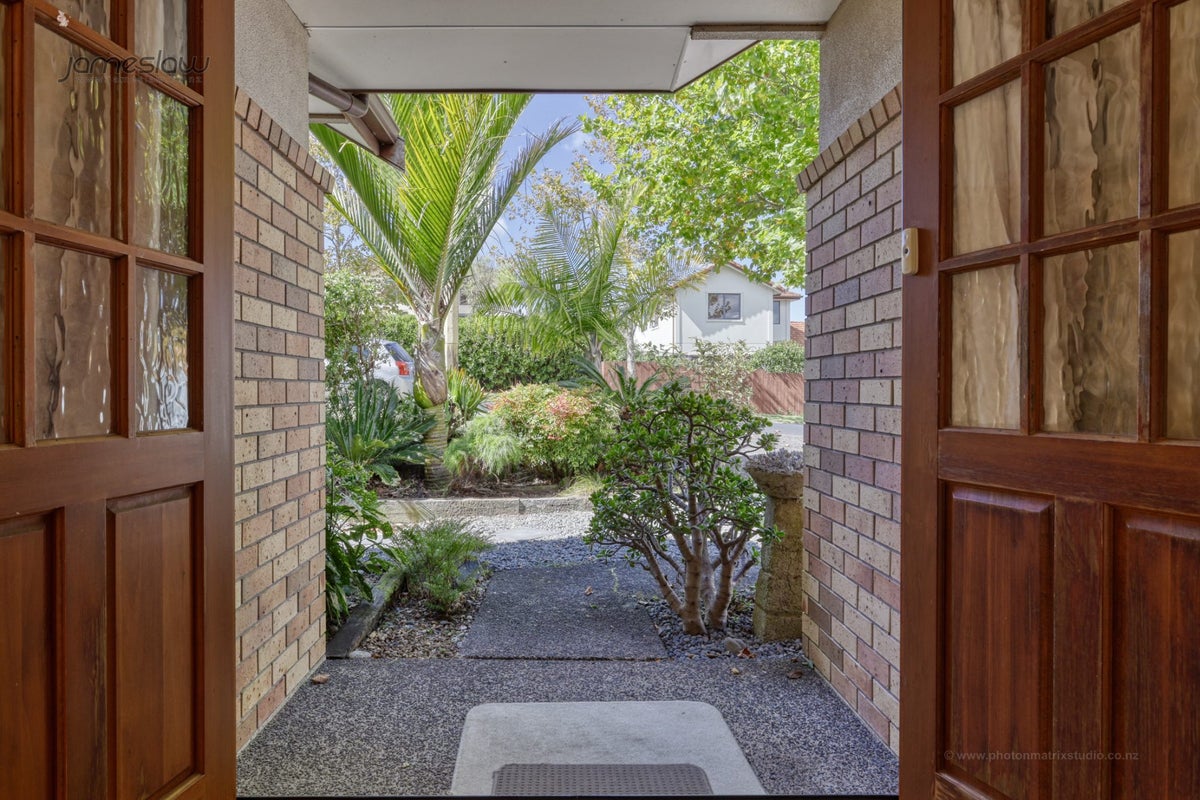 198 Kyle Road, Greenhithe, Auckland - Carousel 1