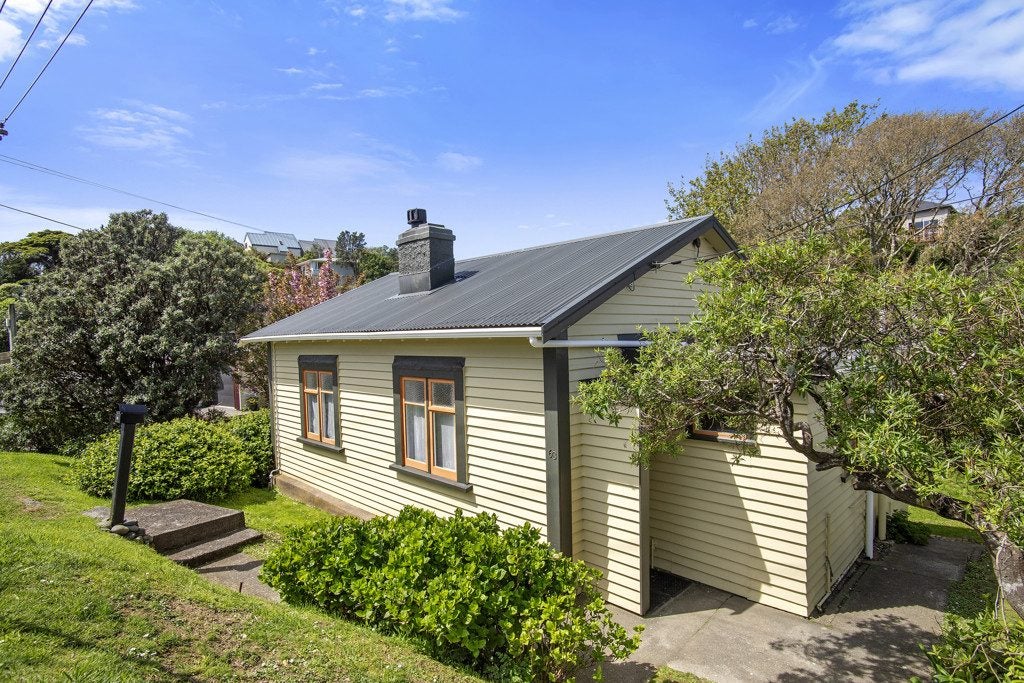 63 Fraser Avenue, Johnsonville, Wellington - Carousel 1
