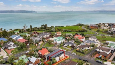 5 Halyard place, Te Atatu Peninsula, Auckland - Carousel 1