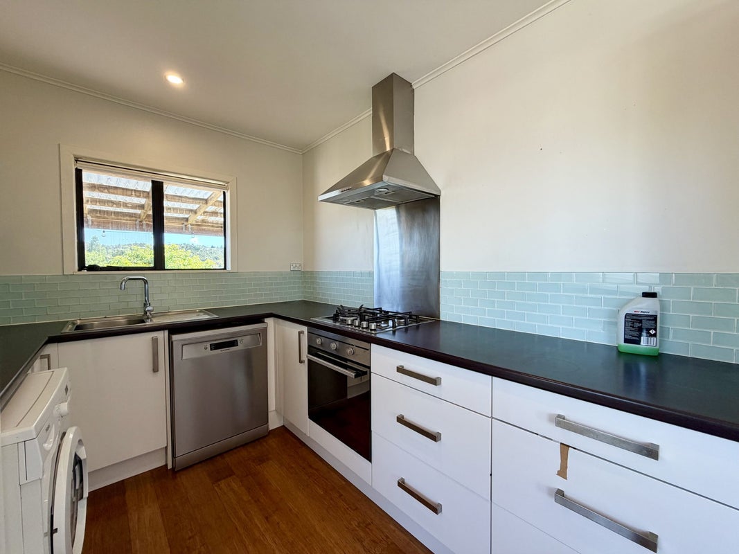 55 La Rosa Street, Green Bay, Auckland - Carousel 2