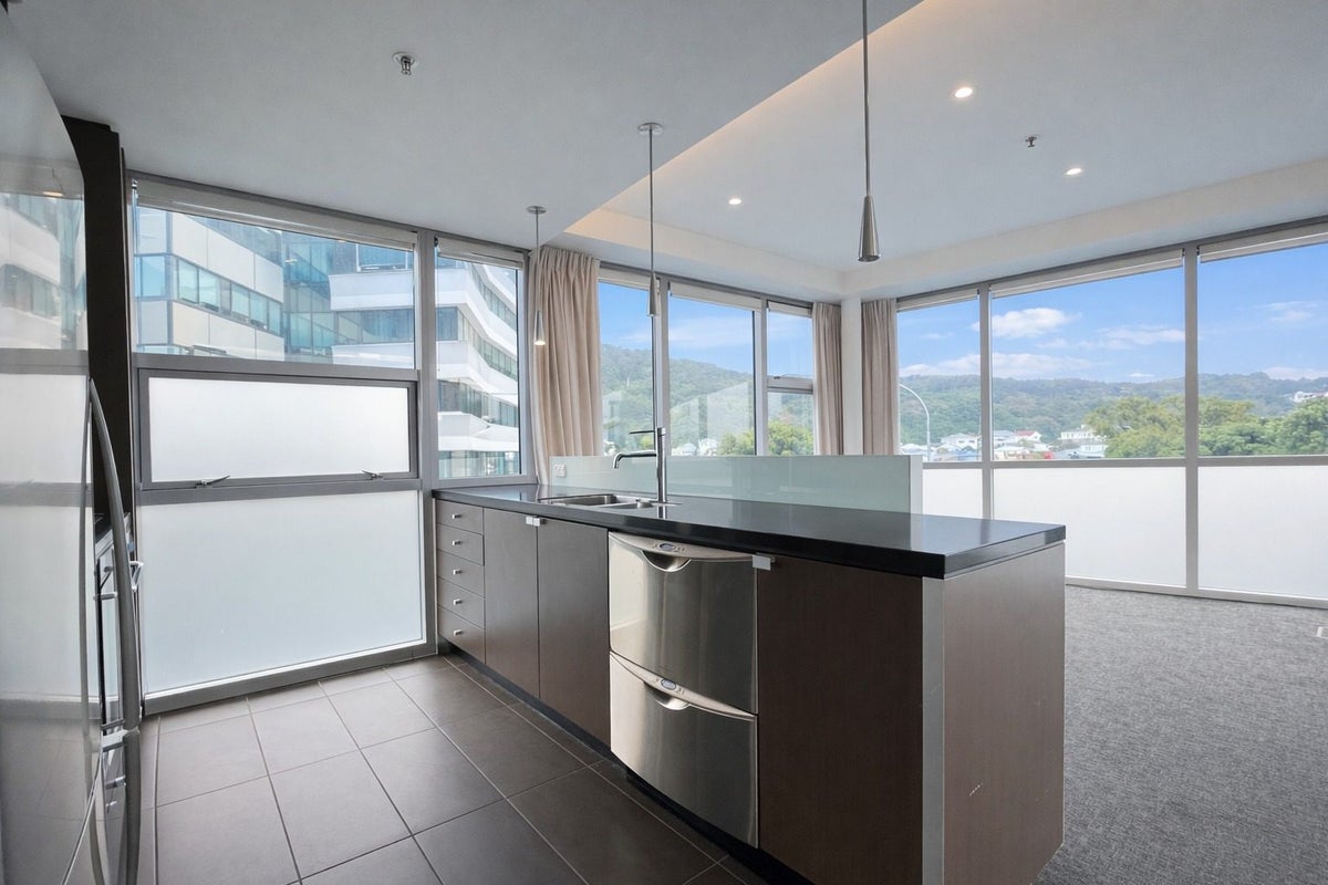 5/184 Molesworth Street, Thorndon, Wellington - Carousel 2
