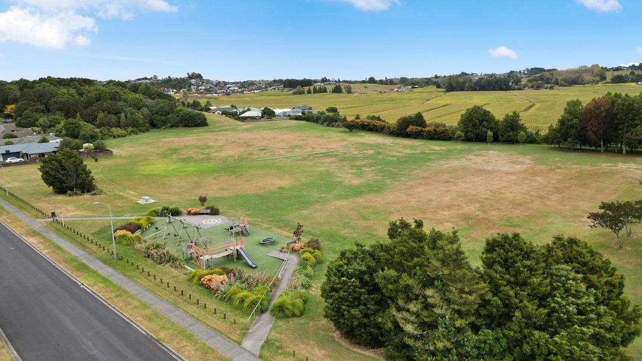 74 Ayrshire Drive, Grandview Heights, Hamilton - Carousel 26