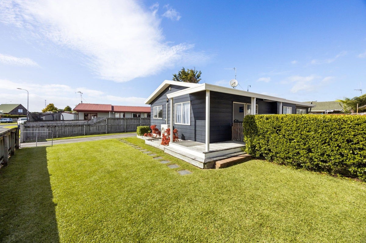 15 Myrlene Place, Nawton, Hamilton - Carousel 3