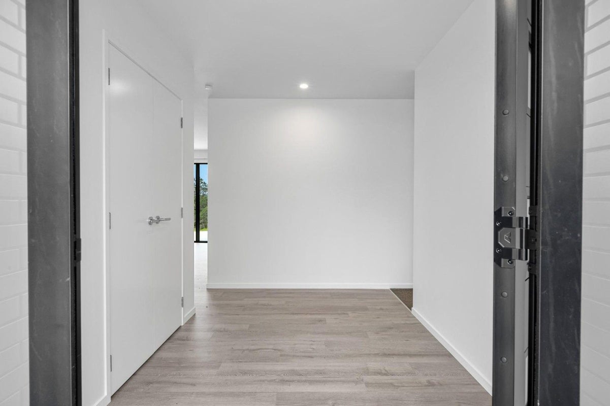 350 Whitehills Road, Silverdale - Carousel 2