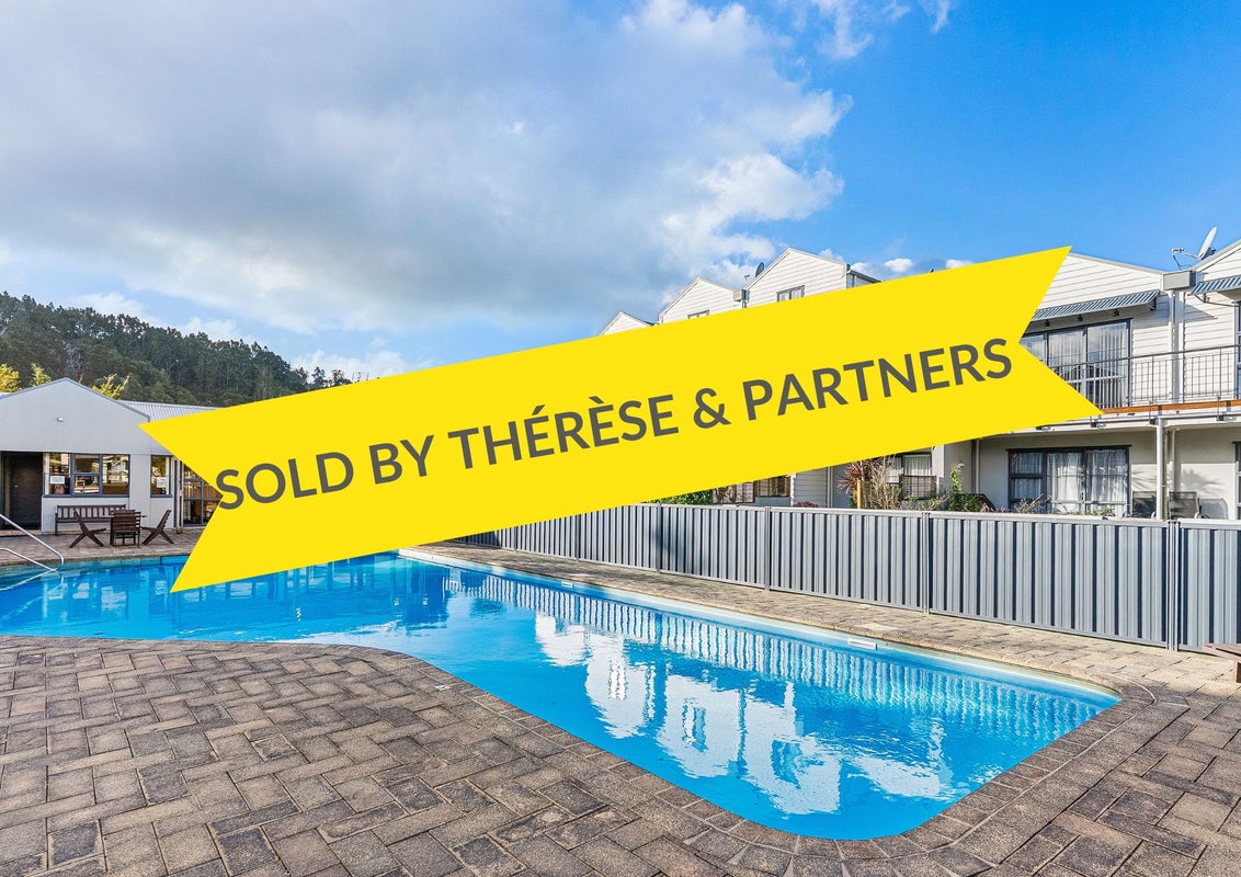 3/5 Carolina Place, Albany, Auckland - Carousel 1