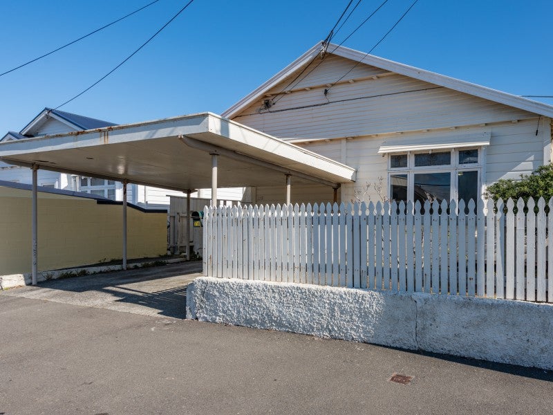 218 Coutts Street, Rongotai, Wellington - Carousel 1
