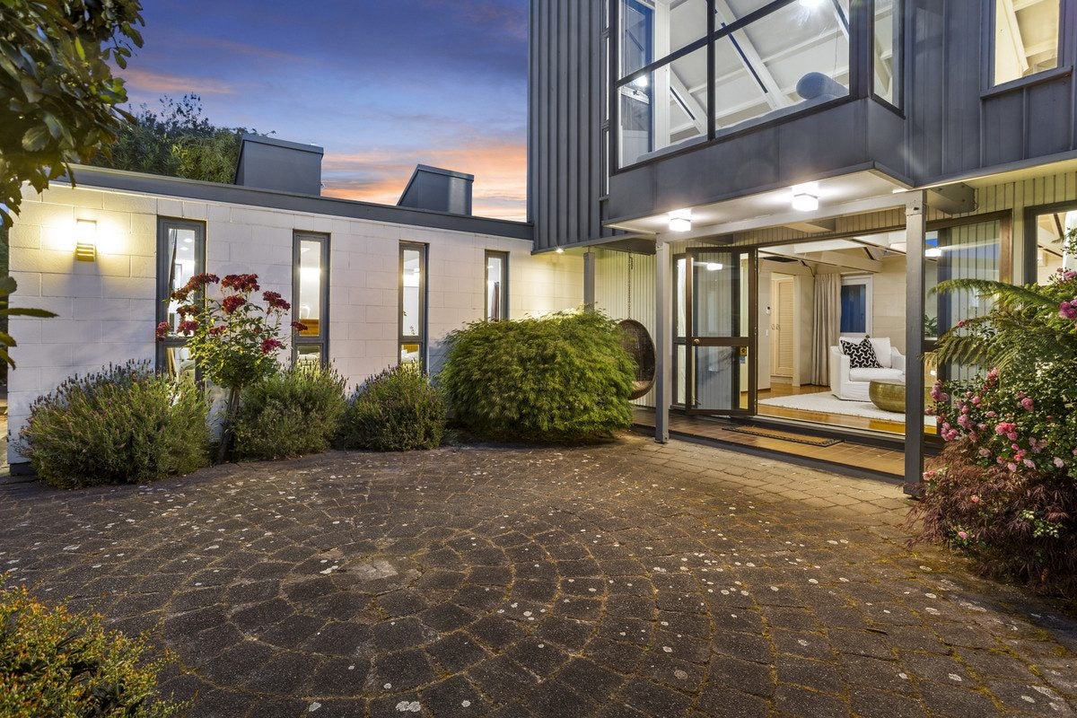 19 Kent Lodge Avenue, Avonhead, Christchurch - Carousel 1