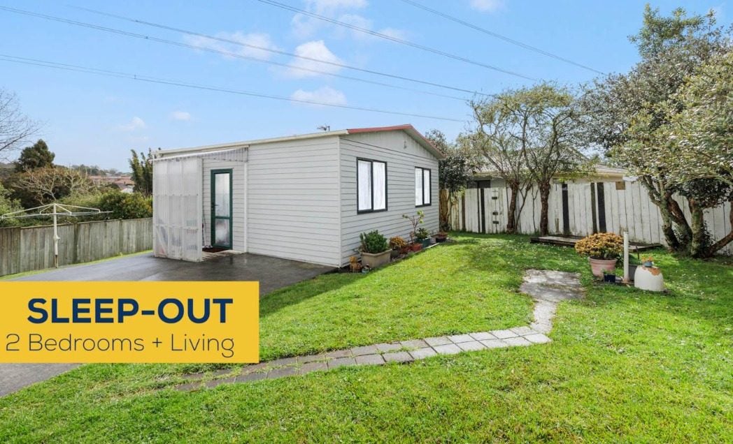 27 Swinburne Street, Blockhouse Bay, Auckland - Carousel 2