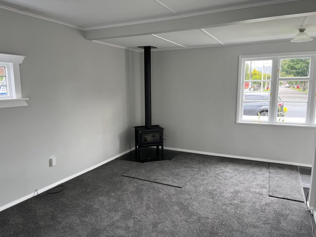 102 Gibbons Street, Ebdentown, Upper Hutt - Carousel 2