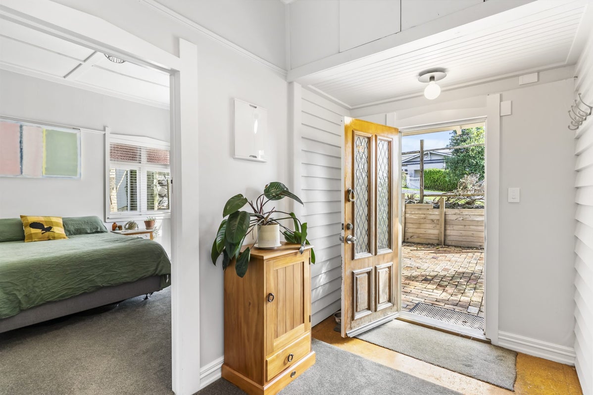 65 Finch Street, Morningside, Auckland - Carousel 2