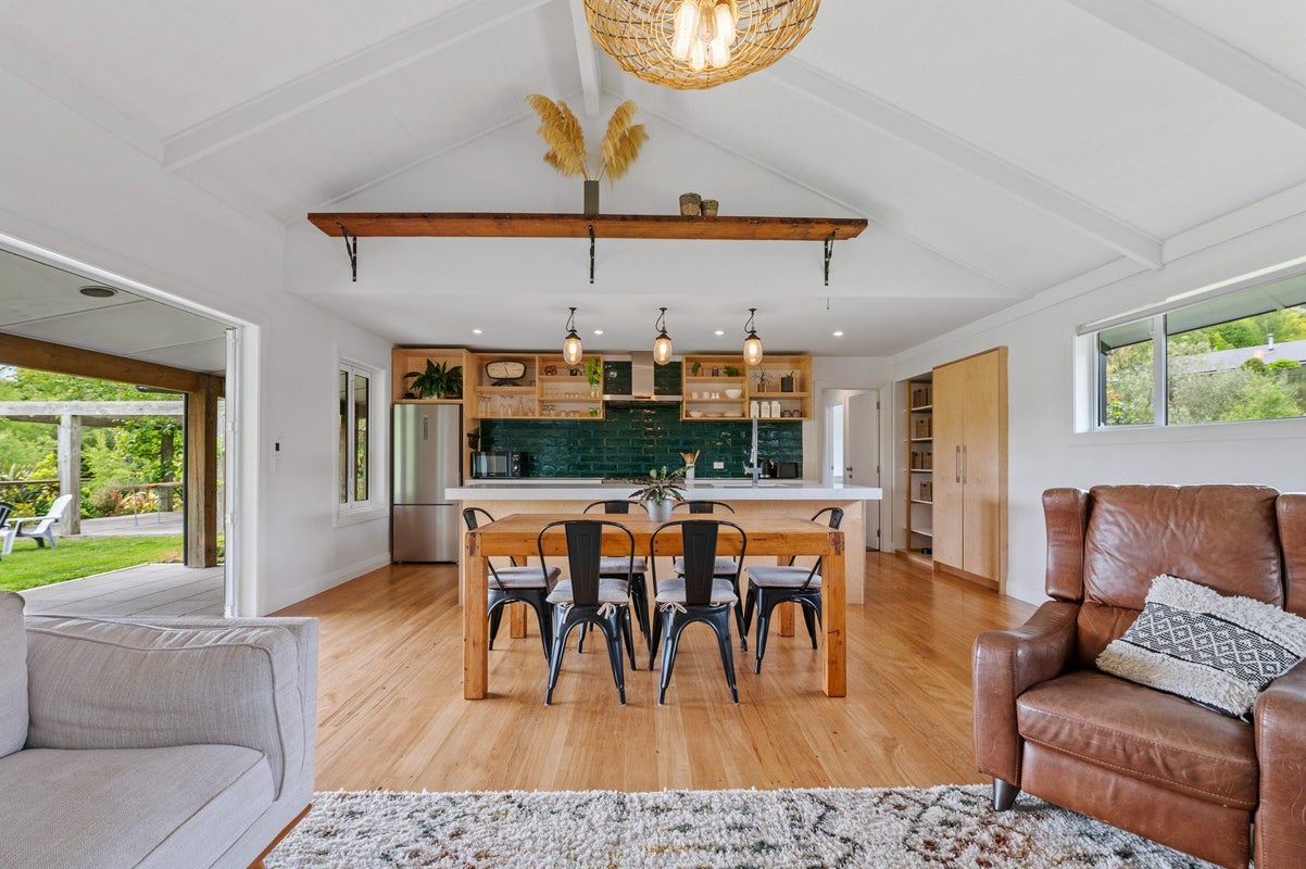 1/142 Mapara Road, Acacia Bay, Taupo - Carousel 2