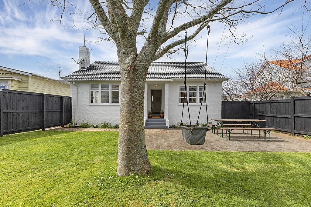 53 Amaru Road, One Tree Hill, Auckland - Carousel 2