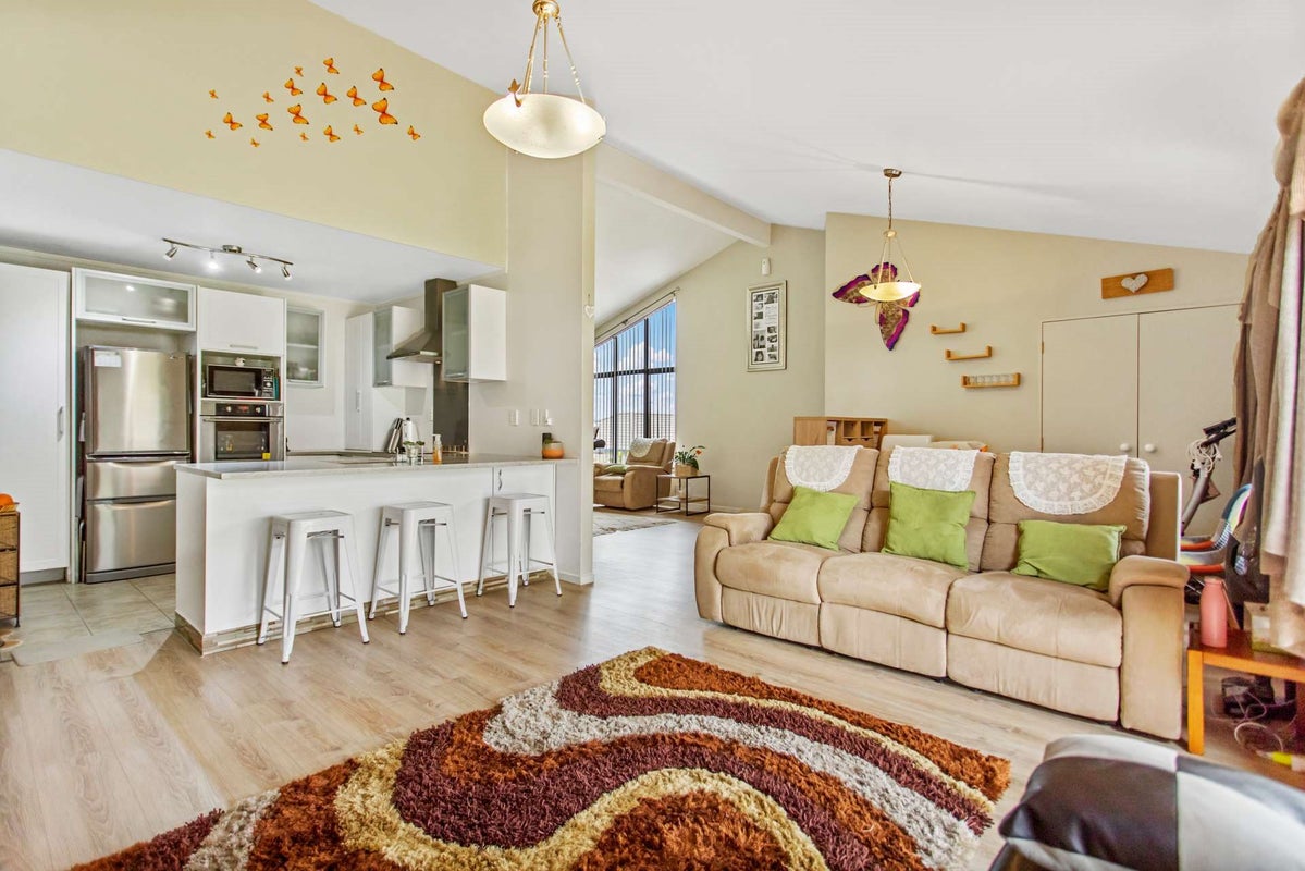 210 Alfriston Road, Manurewa, Auckland - Carousel 2