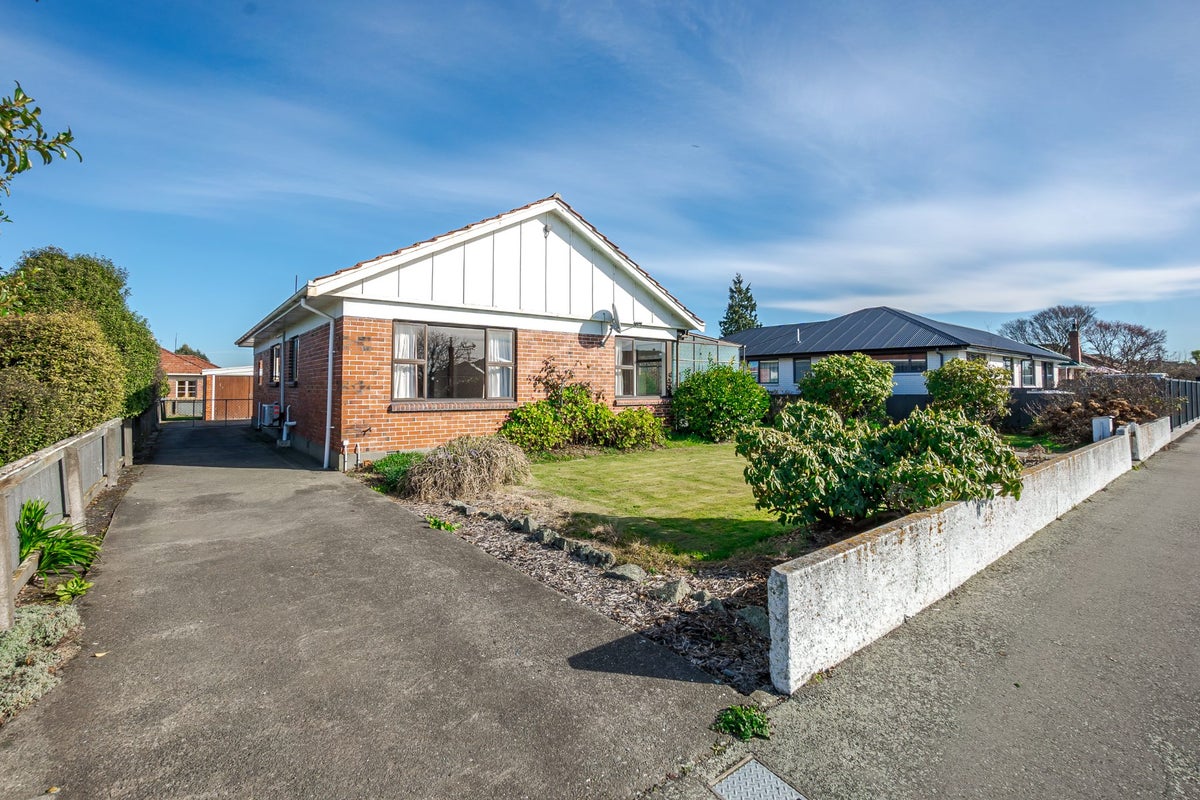 68 Otipua Road, Kensington, Timaru - Carousel 1
