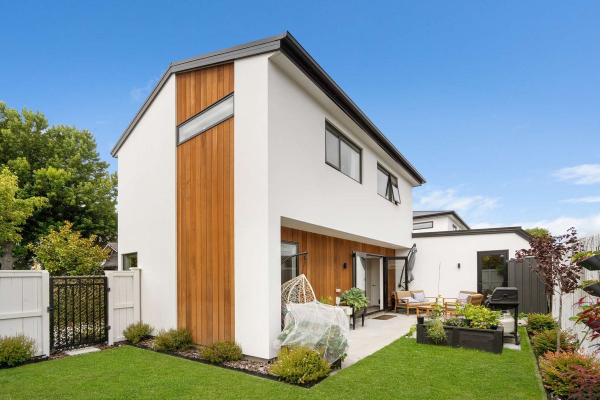 1/8 Hendon Street, Edgeware, Christchurch - Carousel 1