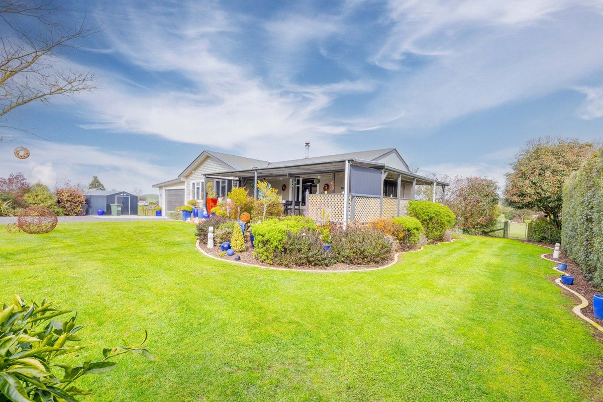 22 Stockade Road, Waipawa - Carousel 2