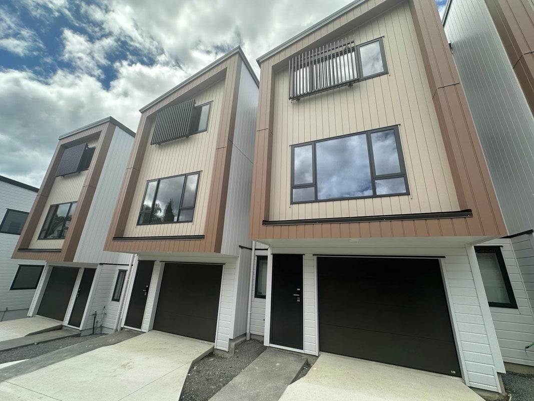 4/8 Grove Lane, Pakuranga, Auckland - Carousel 17