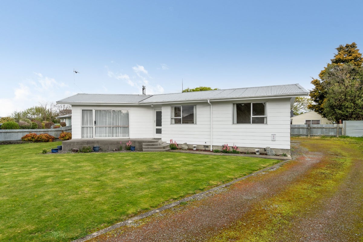 12 Leeds Place, Solway, Masterton - Carousel 1