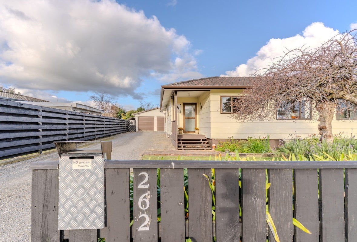 262 Cambridge Avenue, Ashhurst, Ashhurst - Carousel 2