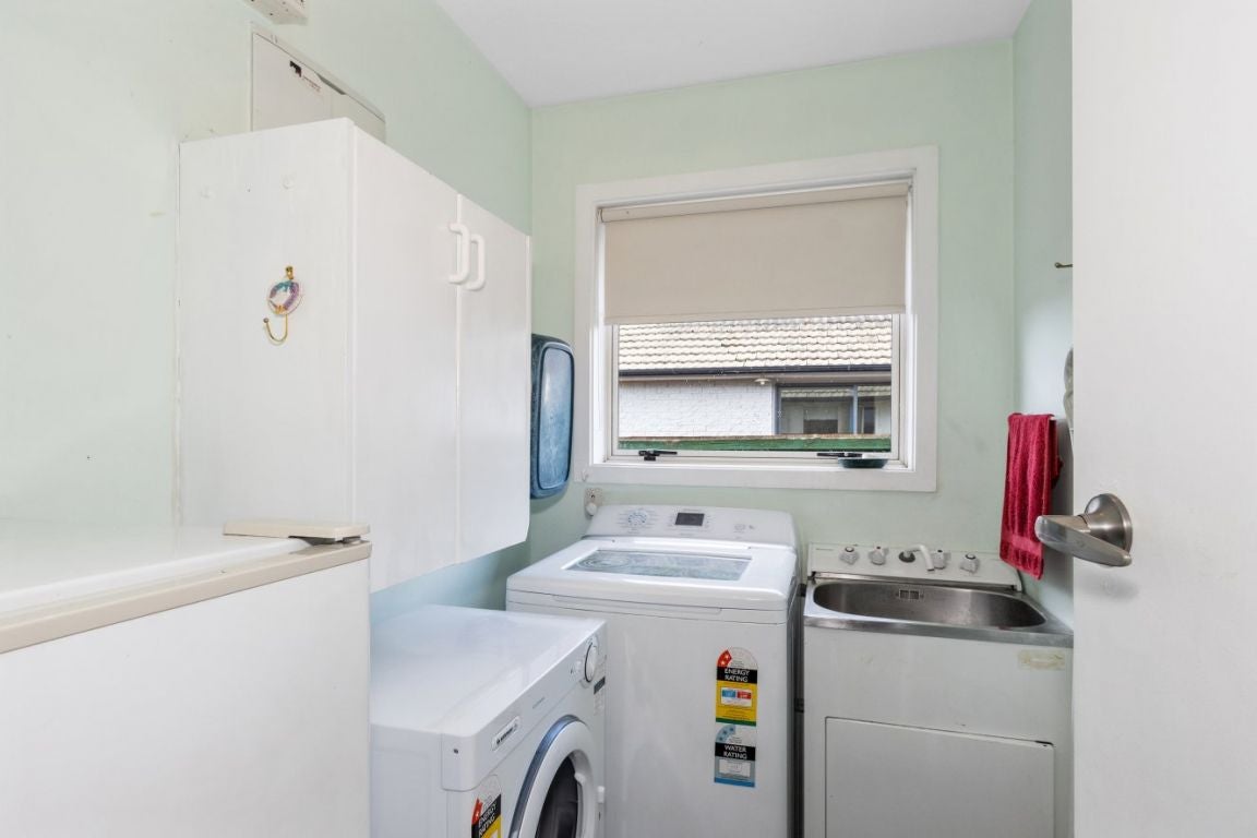 35 Farnborough Street, Aranui, Christchurch - Carousel 12