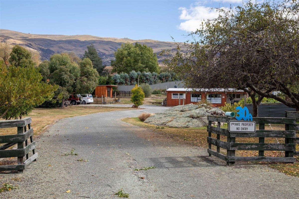 30A Tamblyn Drive, Lake Roxburgh Village, Roxburgh - Carousel 2