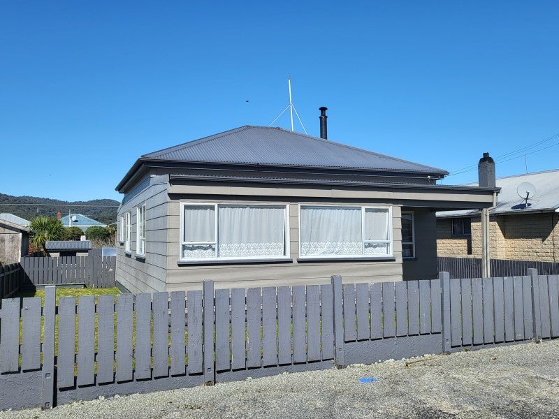 81 Reid Street, Blaketown, Greymouth - Carousel 1