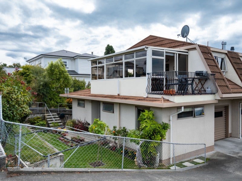 1/9 Colenso Avenue, HOSPITAL HILL, NAPIER - Carousel 1