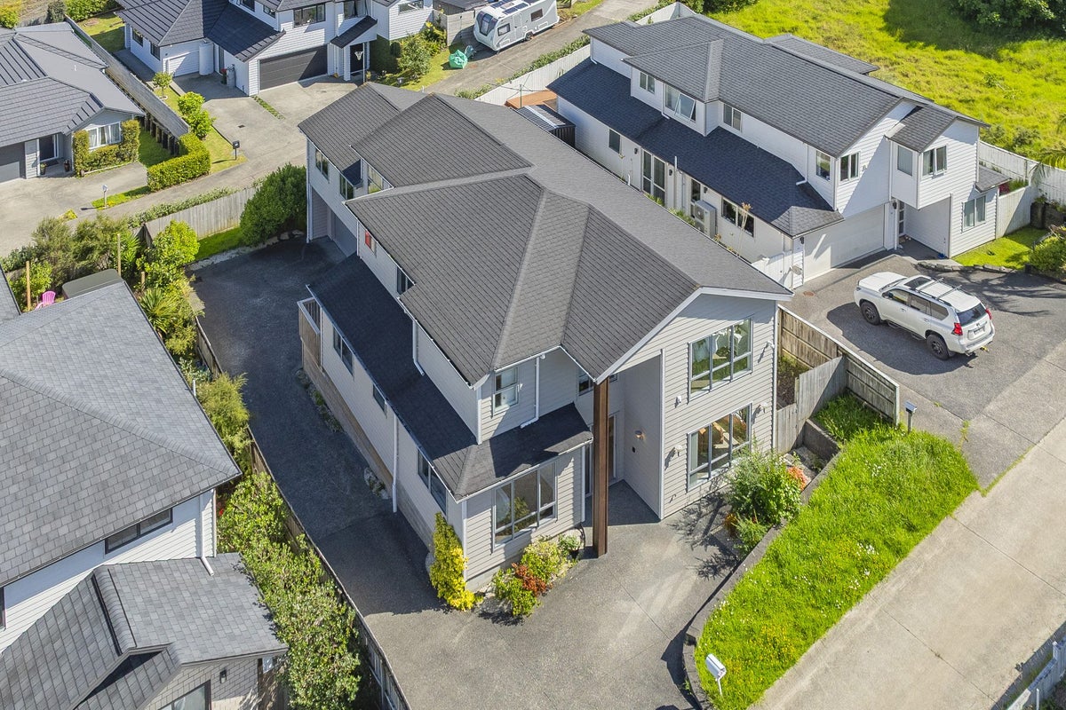 20 Bridget Court, Red Beach, Red Beach - Carousel 2