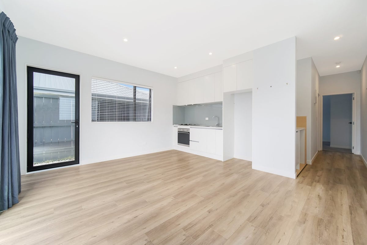 24 Raymond Grace Avenue, Huapai, Kumeu - Carousel 2