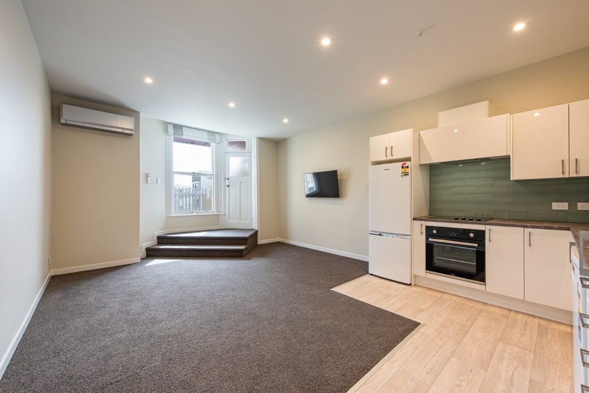 35 Hankey Street, Mount Cook, Wellington - Carousel 2