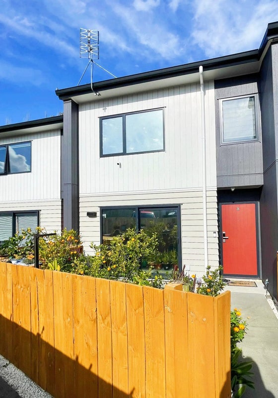 24 Matawhanga Drive, Wattle Downs, Auckland - Carousel 1
