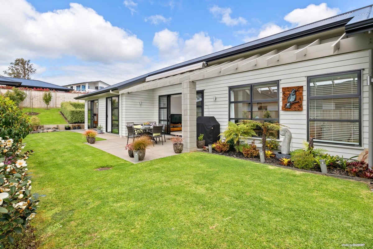 7 Karo Road, Beachlands, Auckland - Carousel 2