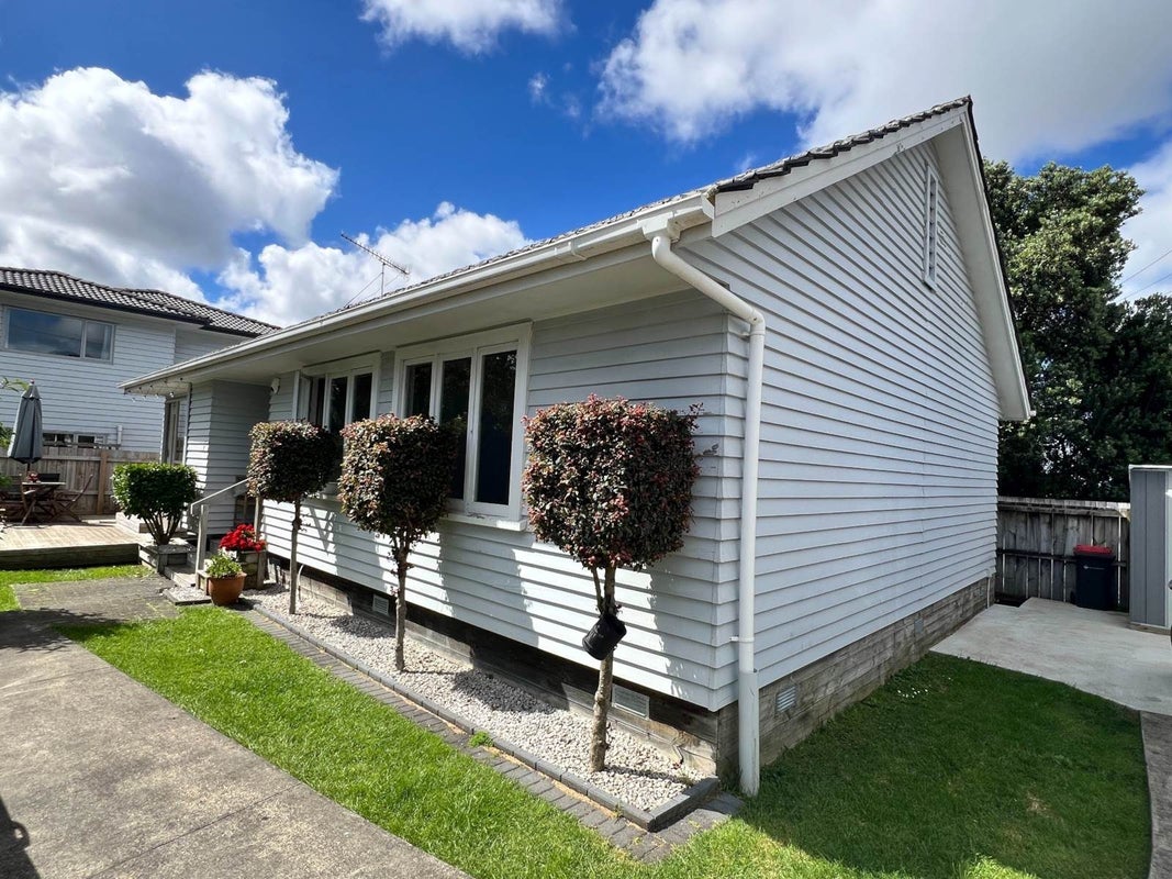 44 Rockfield Road, Penrose, Auckland - Carousel 1