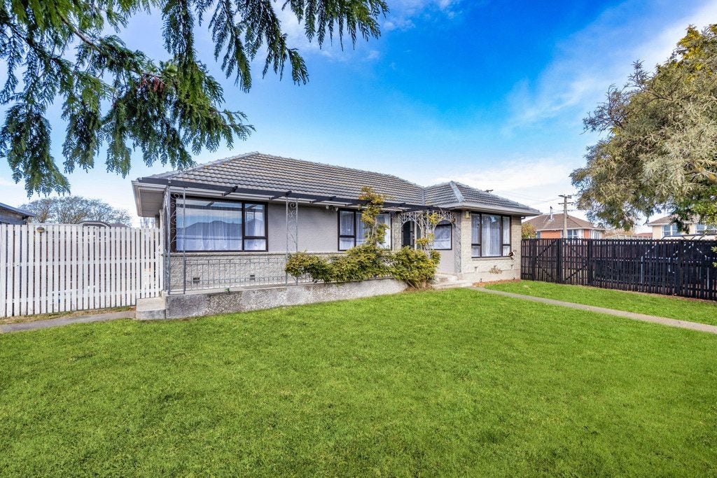 2 Warblington Street, Aranui, Christchurch - Carousel 1