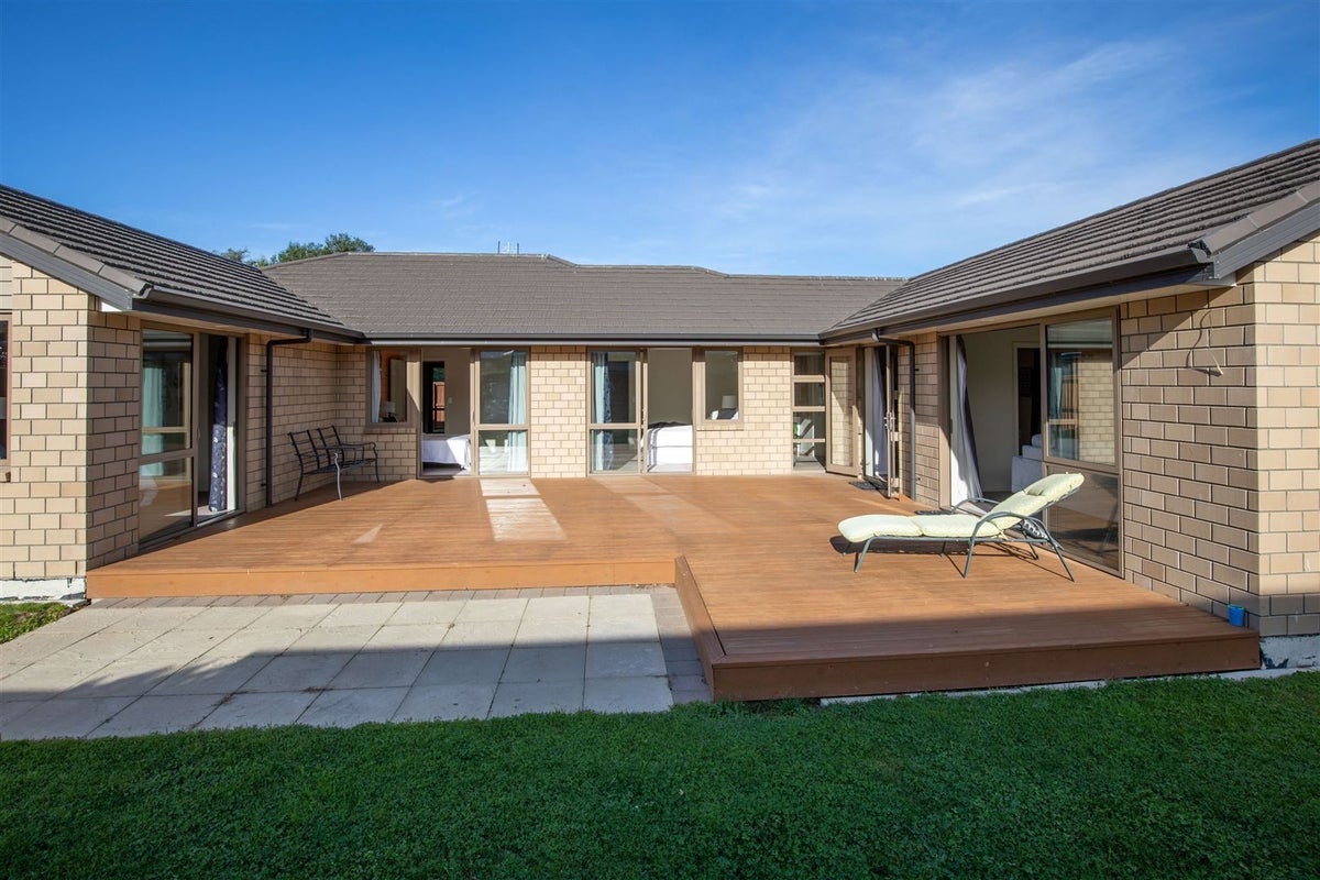 14 Globe Bay Drive, Templeton, Christchurch - Carousel 2