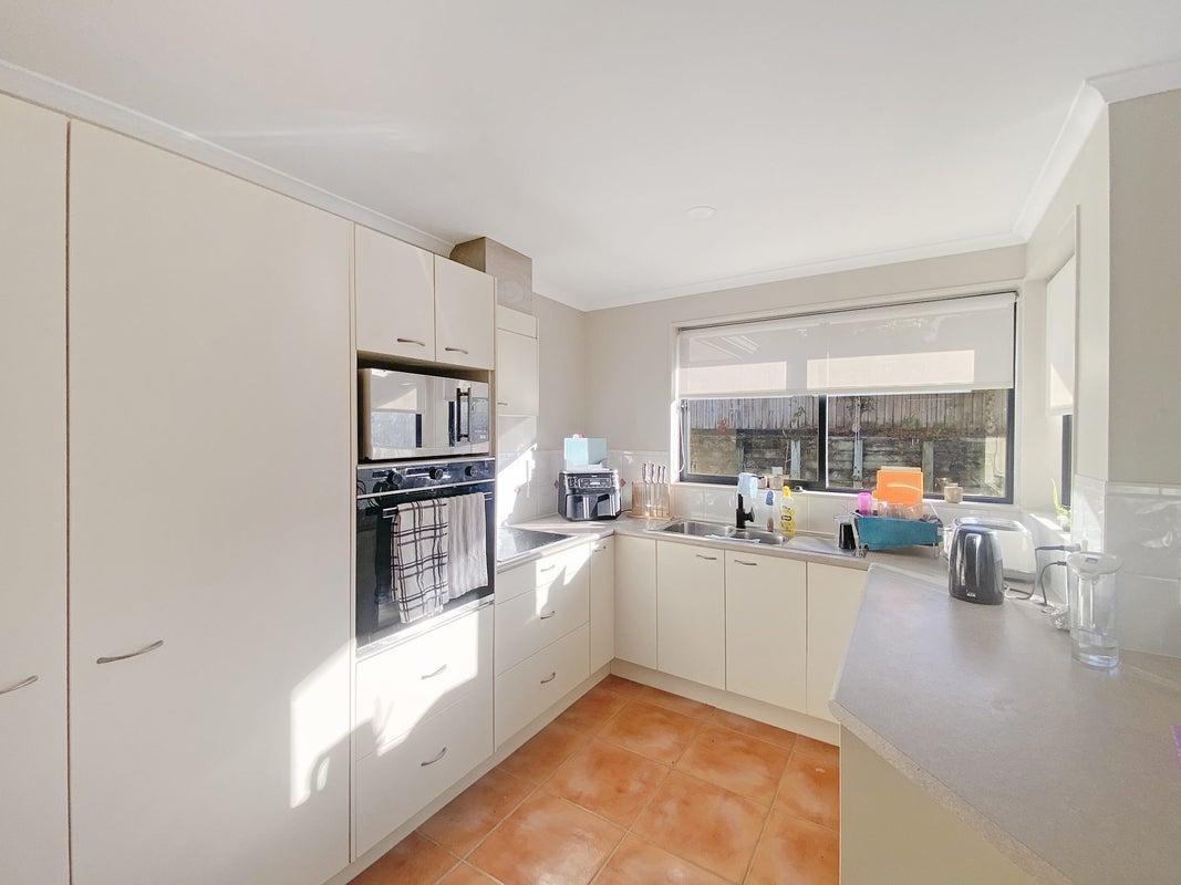 26 Semillon Avenue, Henderson, Auckland - Carousel 2